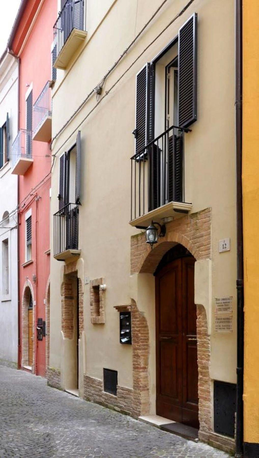 Antica Interamnia Bed & Breakfast Teramo Exterior photo